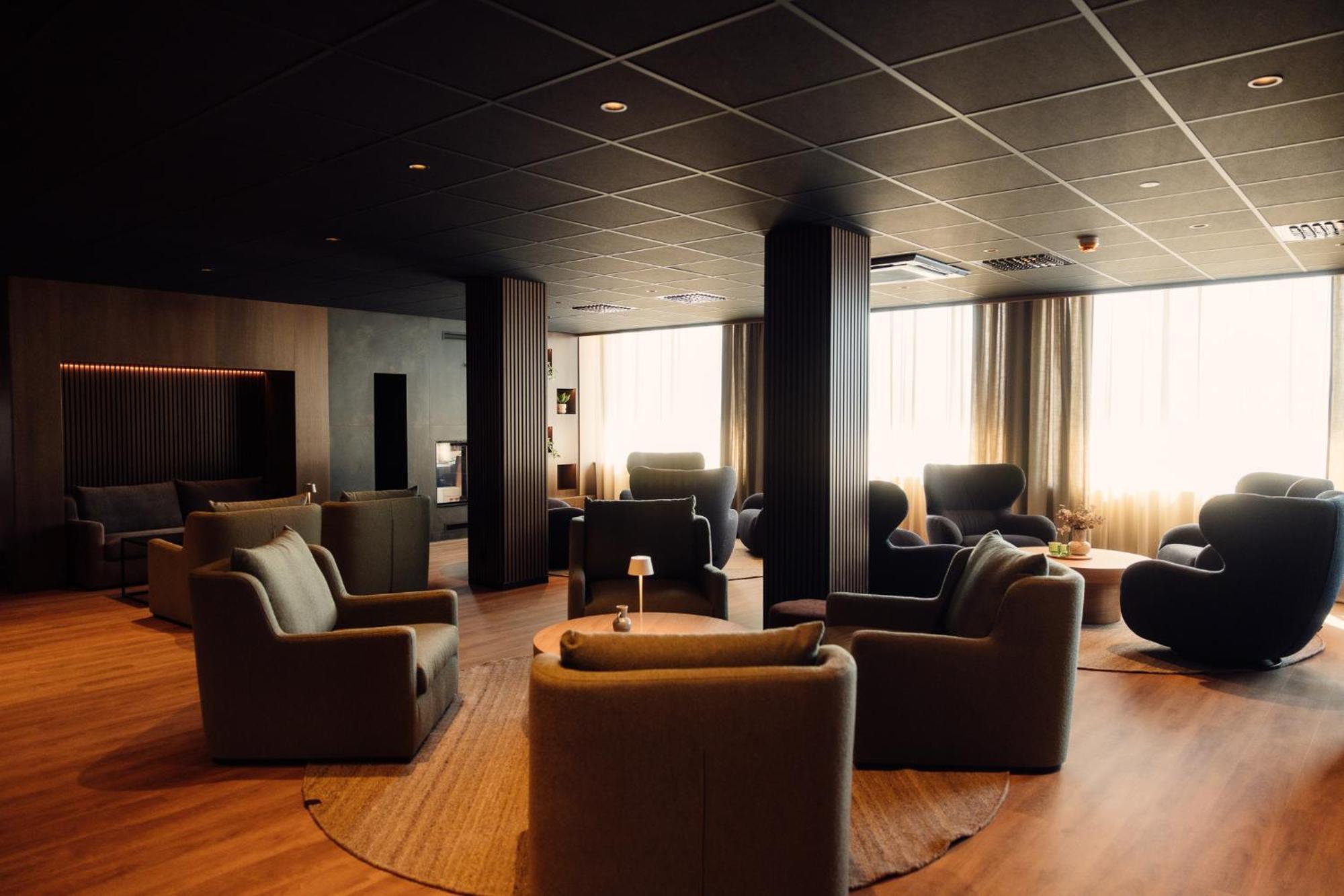 Bjerkvik Hotell Экстерьер фото