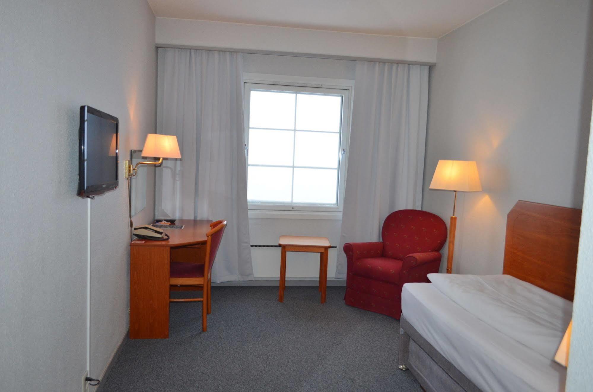 Bjerkvik Hotell Экстерьер фото